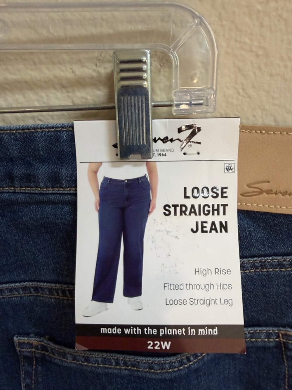 NWT Size 22W Seven7 Loose Straight Jean